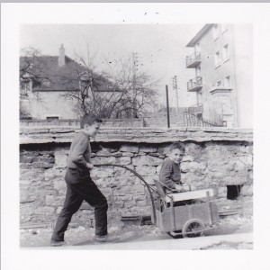 xavier et denis chamagne chez les klein  1955?